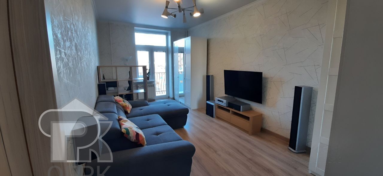 Купить 3-комнатную квартиру, №373695