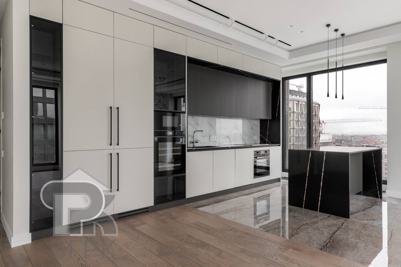 Купить 4-комнатную квартиру, №388121