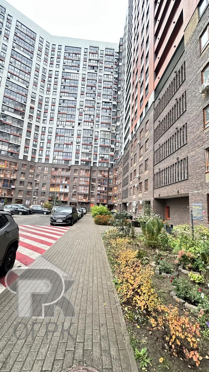 Купить 3-комнатную квартиру, №392464