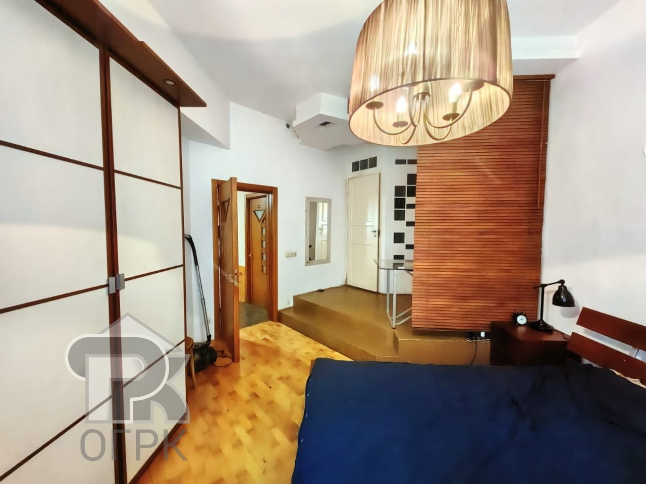 Купить 4-комнатную квартиру, №386857