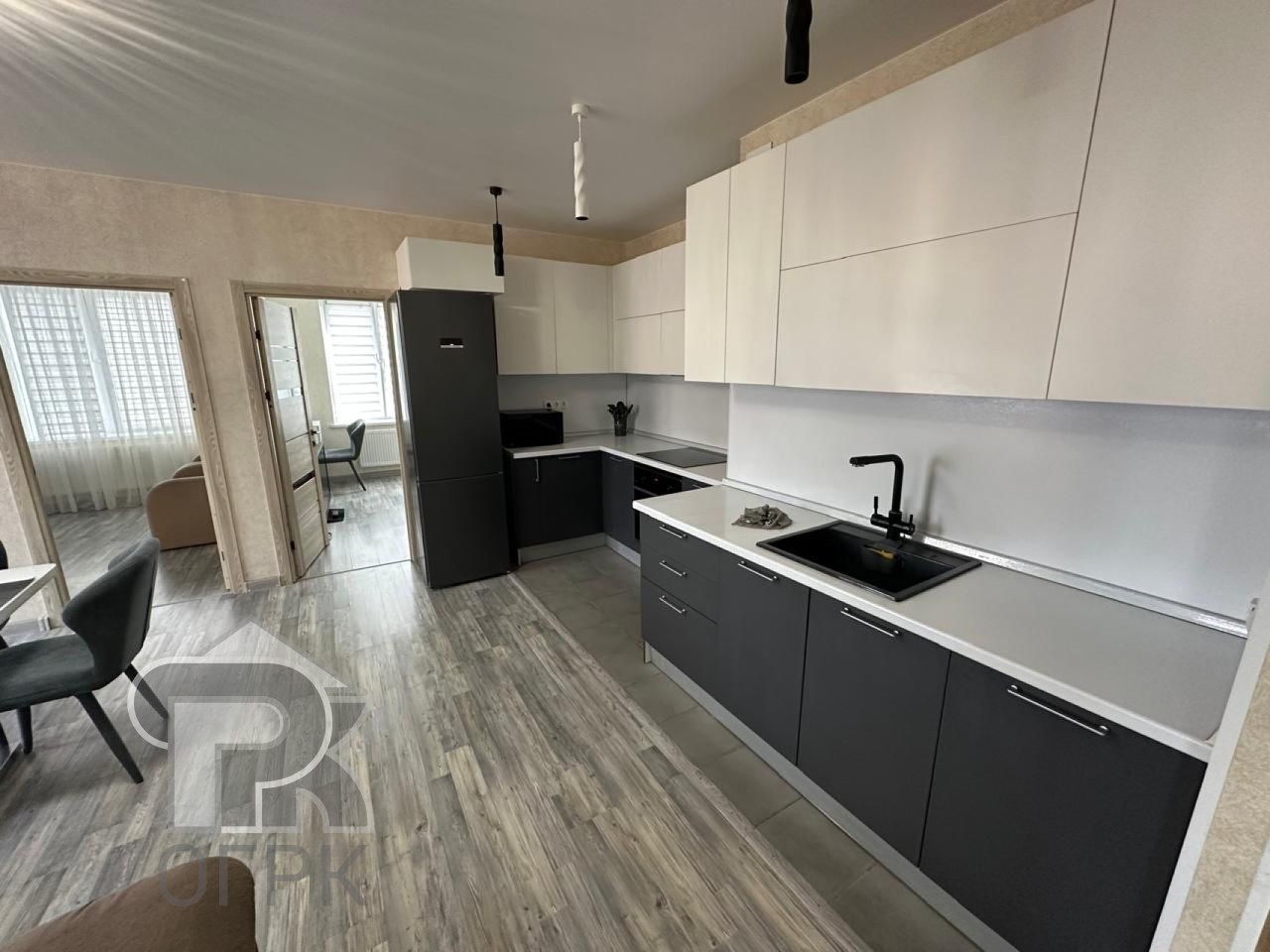 Купить 4-комнатную квартиру, №383609