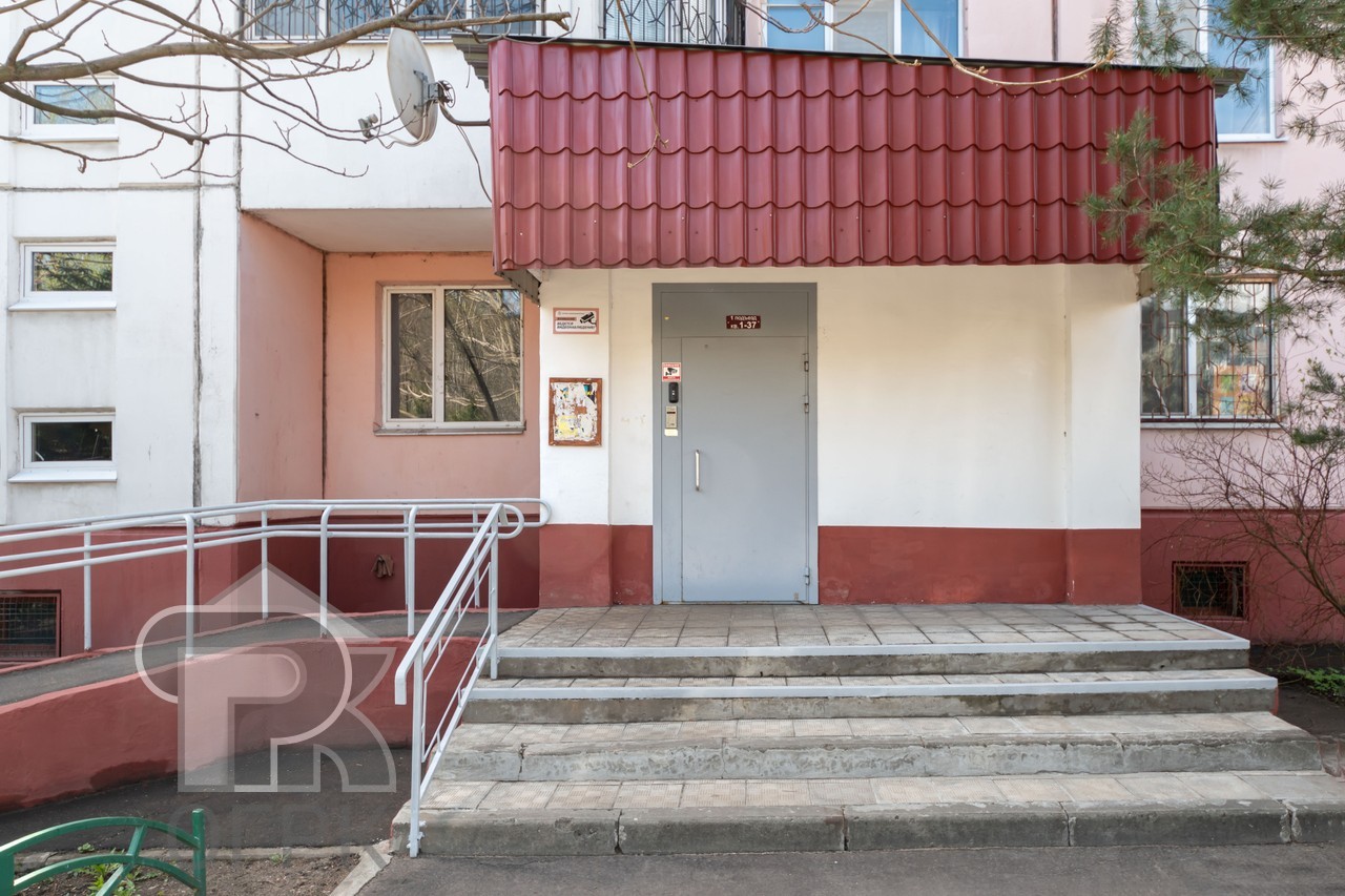 Купить 4-комнатную квартиру, №390119