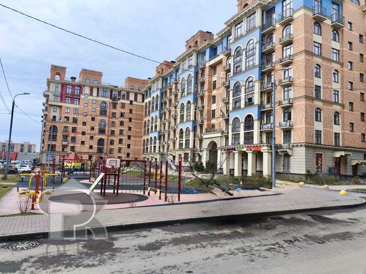 Купить 3-комнатную квартиру, №389265