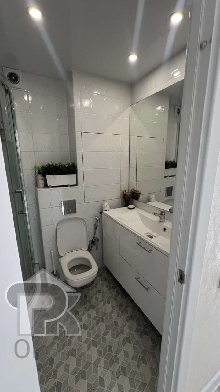 Купить 3-комнатную квартиру, №389300