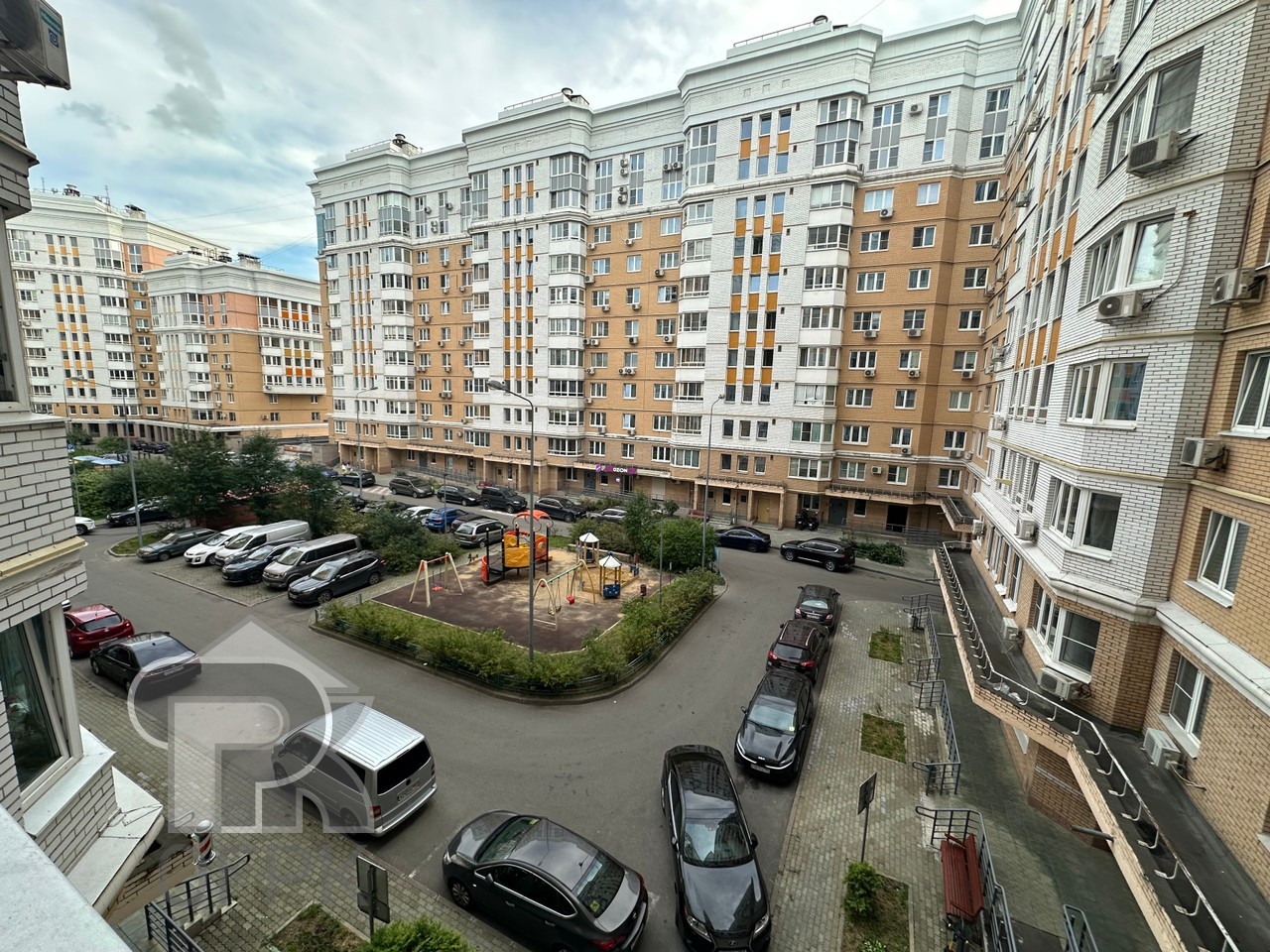 Купить 3-комнатную квартиру, №391457