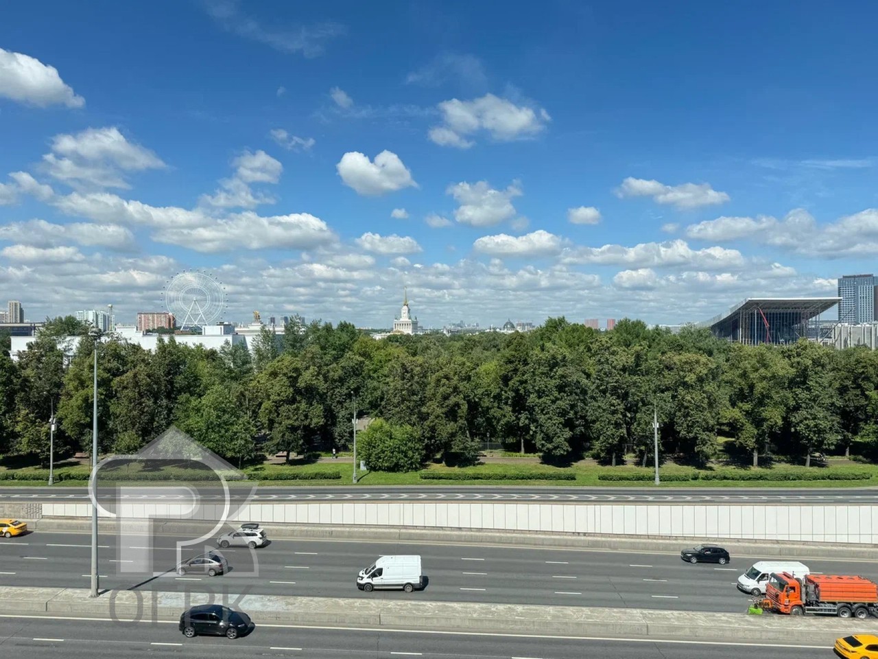 Купить 4-комнатную квартиру, №390624