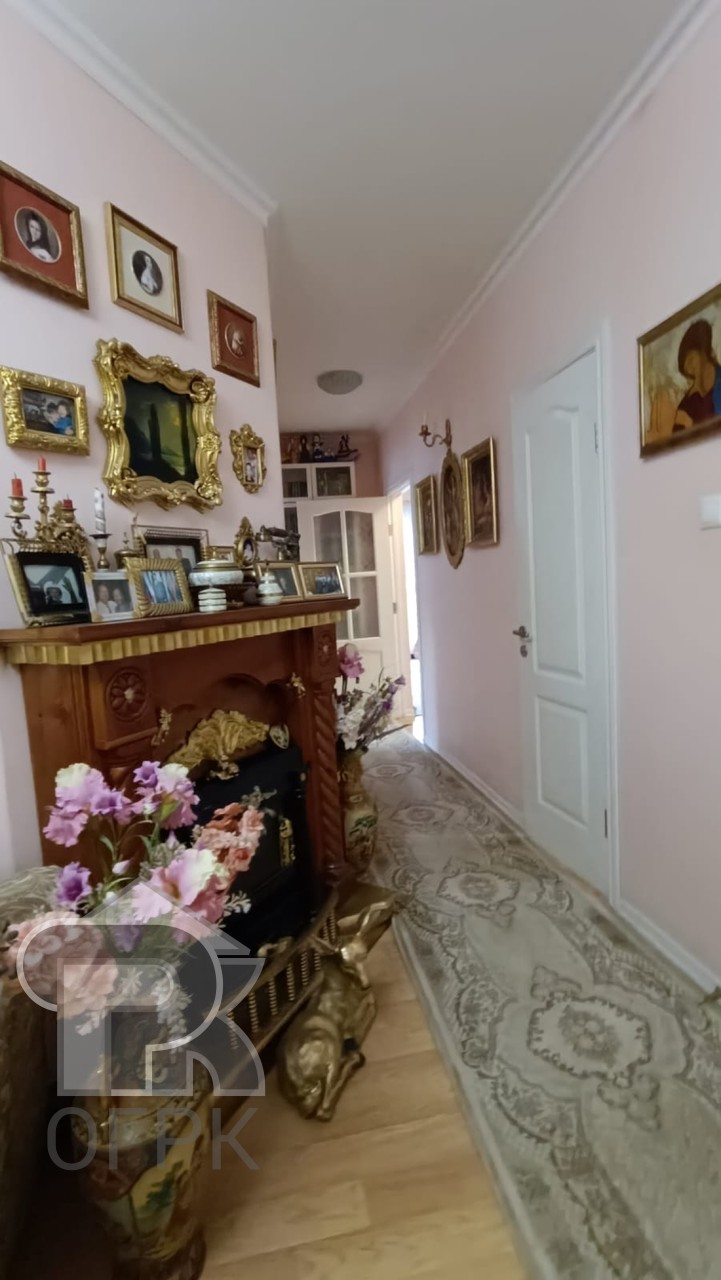 Купить 3-комнатную квартиру, №386077