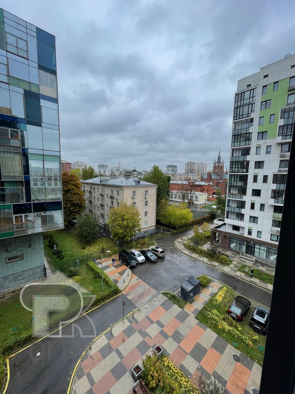 Купить 4-комнатную квартиру, №370528