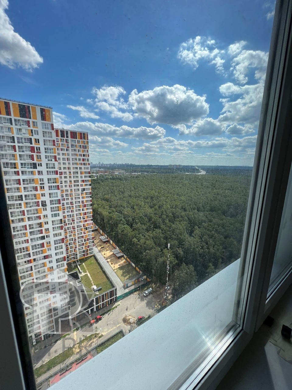 Купить 4-комнатную квартиру, №371341