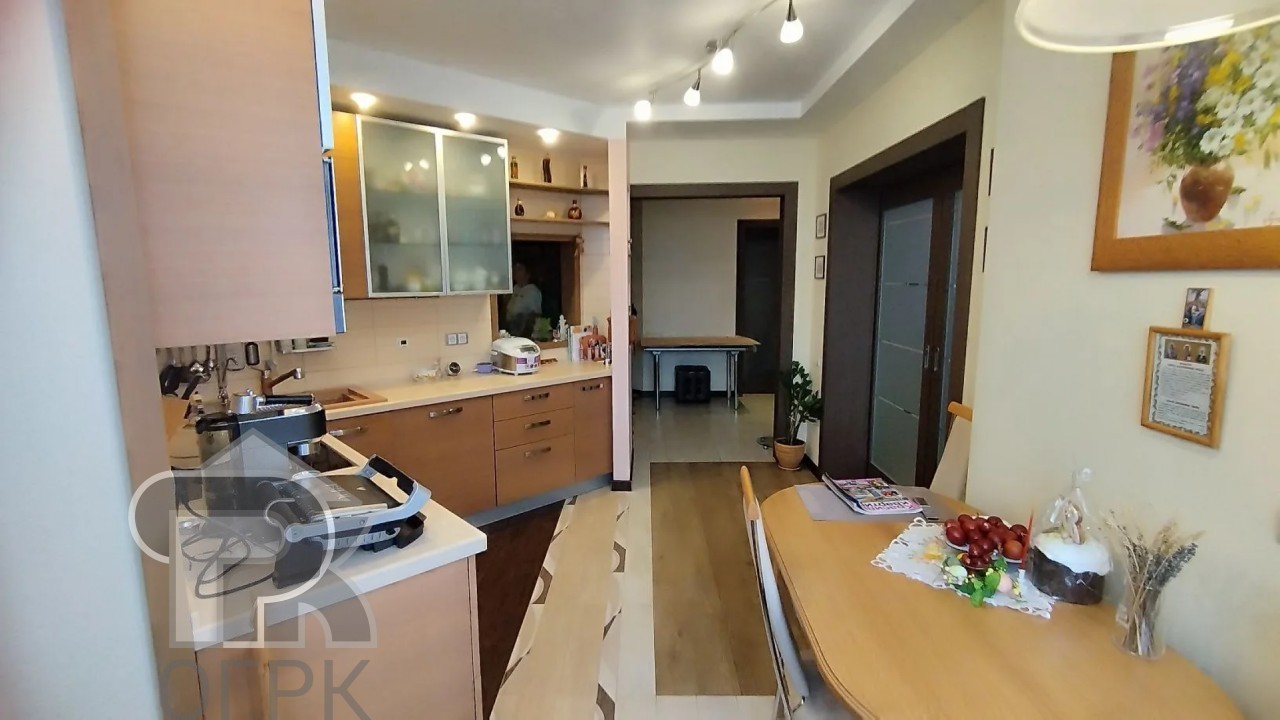 Купить 3-комнатную квартиру, №389257