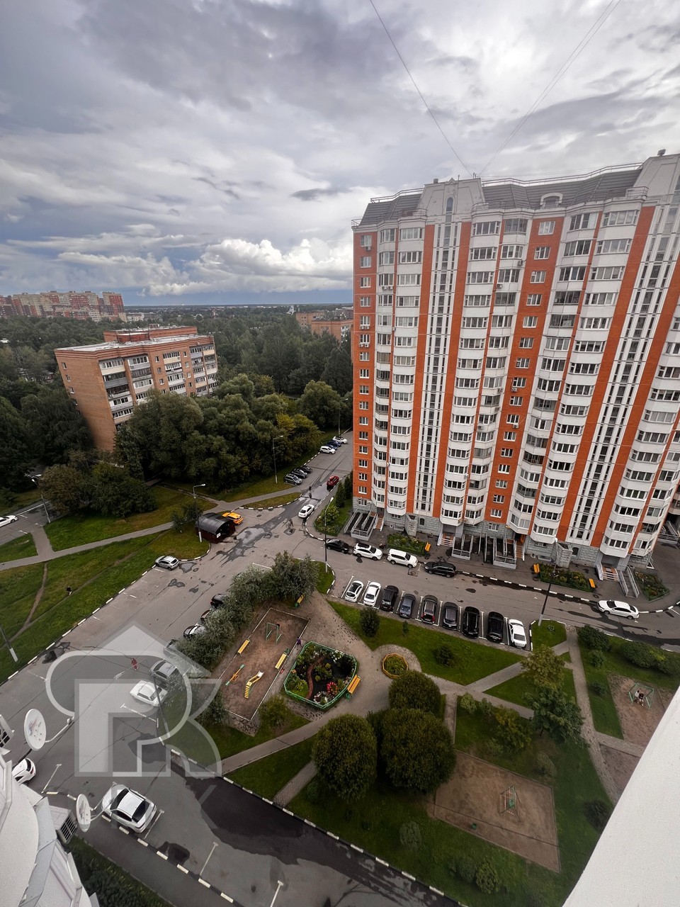 Купить 3-комнатную квартиру, №379031