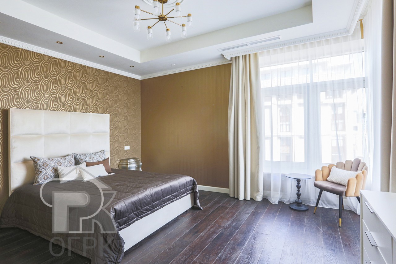 Купить 4-комнатную квартиру, №387262