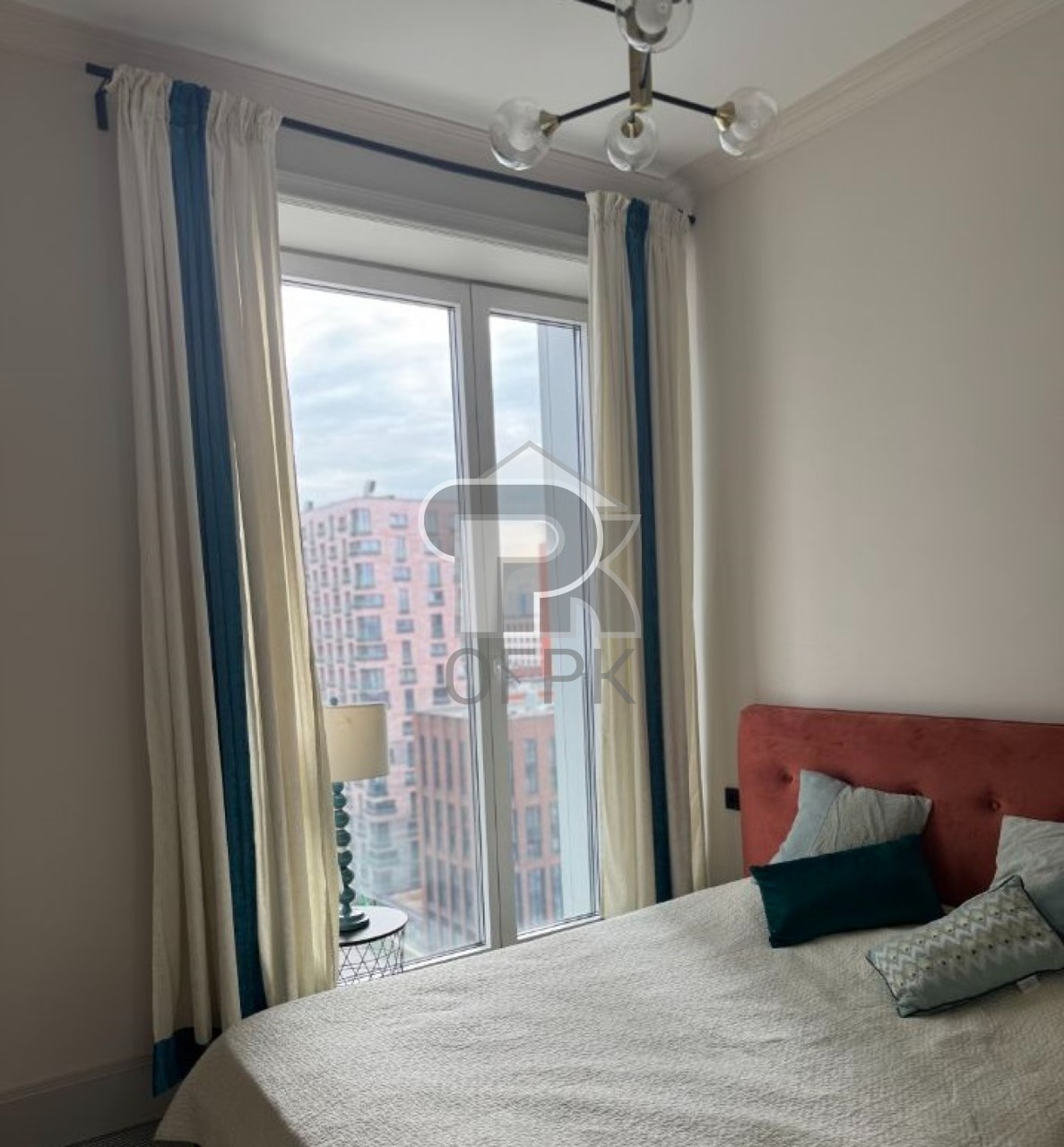 Купить 4-комнатную квартиру, №387649