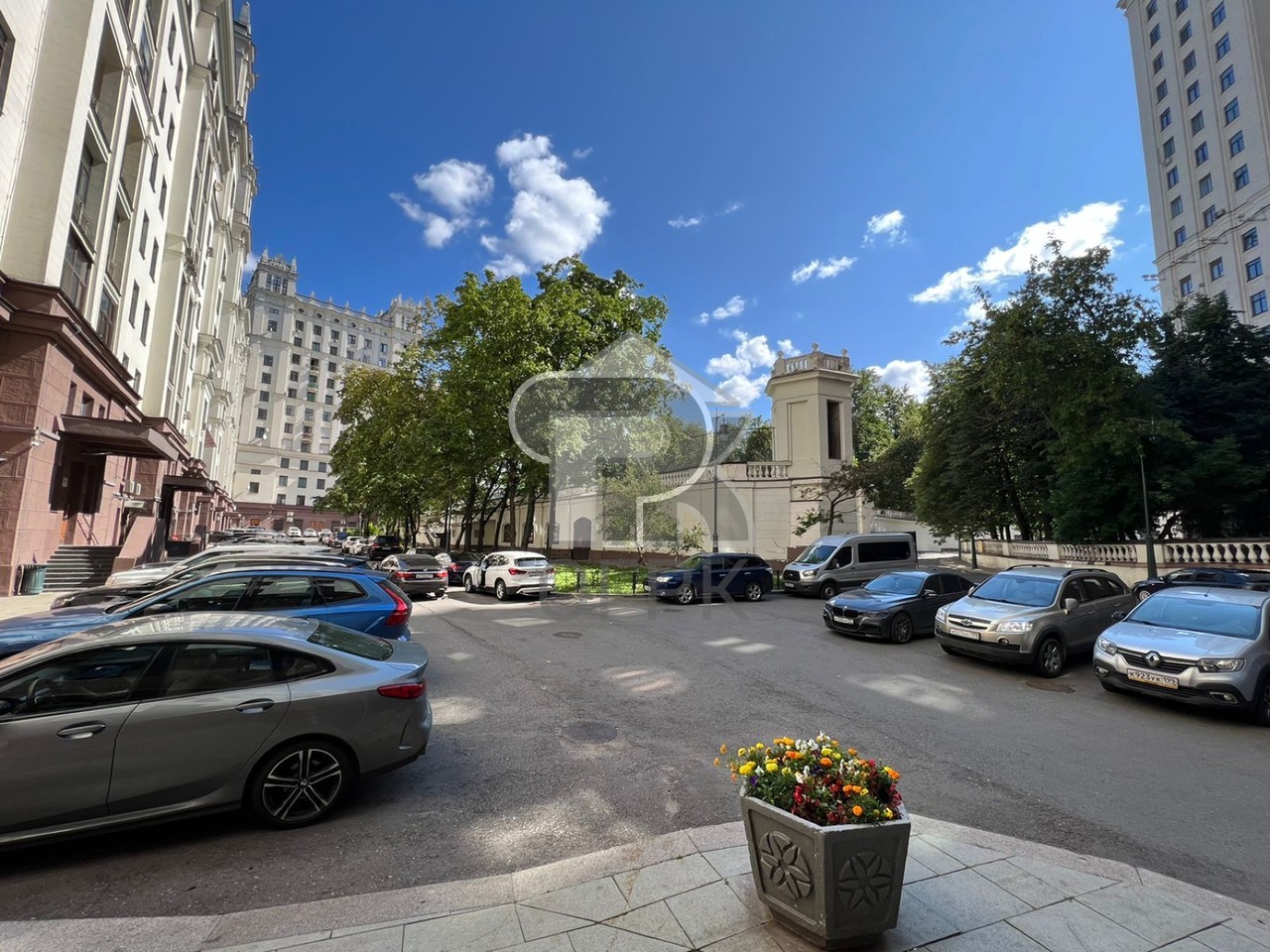 Купить 4-комнатную квартиру, №386663
