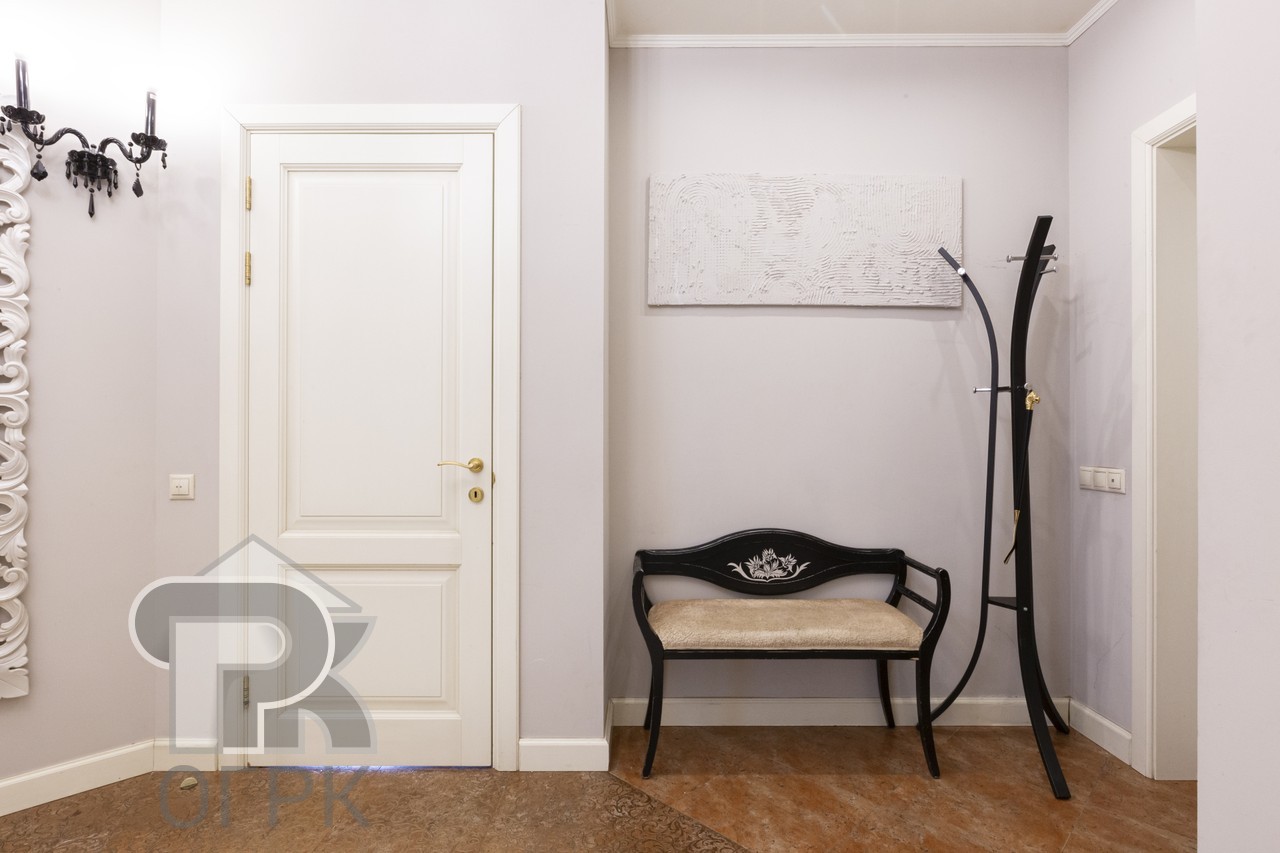 Купить 4-комнатную квартиру, №387262