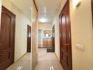 Купить 3-комнатную квартиру, №385680