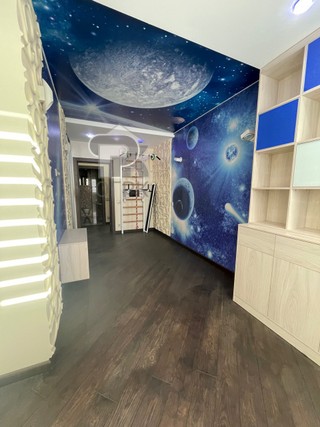 Купить 4-комнатную квартиру, №388096