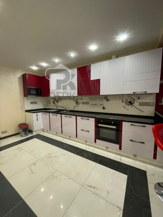 Купить 4-комнатную квартиру, №388096