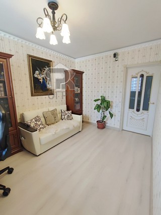 Купить 3-комнатную квартиру, №384951