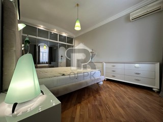 Купить 4-комнатную квартиру, №388305