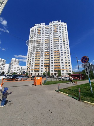 Купить 3-комнатную квартиру, №383497