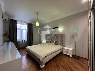 Купить 4-комнатную квартиру, №388305