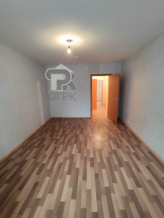 Купить 3-комнатную квартиру, №384023