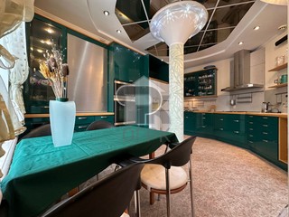 Купить 4-комнатную квартиру, №388305