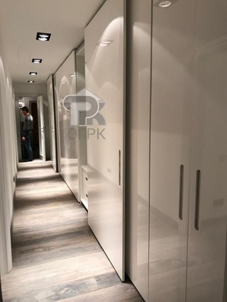 Купить 4-комнатную квартиру, №356835