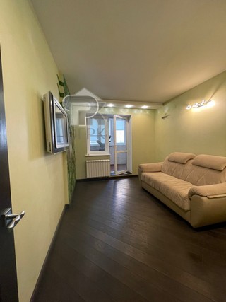 Купить 4-комнатную квартиру, №388096