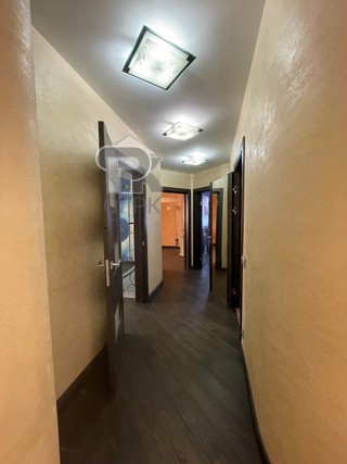 Купить 4-комнатную квартиру, №388096