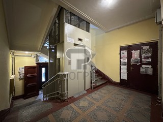 Купить 4-комнатную квартиру, №388305