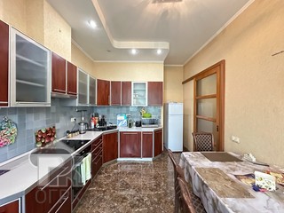 Купить 4-комнатную квартиру, №390833