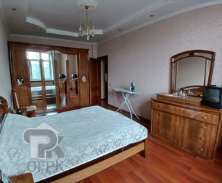 Купить 3-комнатную квартиру, №370458