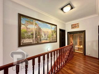 Купить 4-комнатную квартиру, №387992