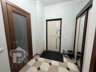 Купить 1-комнатную квартиру, №387782