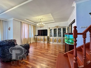 Купить 4-комнатную квартиру, №387992