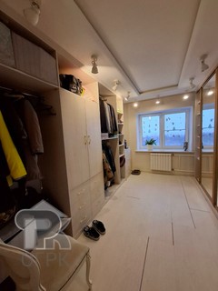 Купить 4-комнатную квартиру, №388079