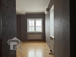 Купить 4-комнатную квартиру, №388275