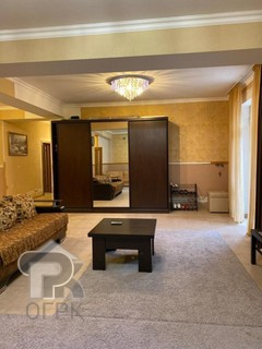 Купить 4-комнатную квартиру, №387591