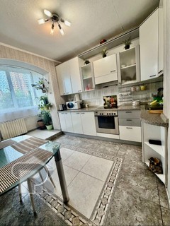 Купить 3-комнатную квартиру, №391437