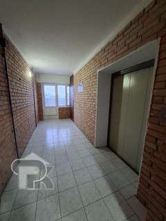 Купить 4-комнатную квартиру, №388079