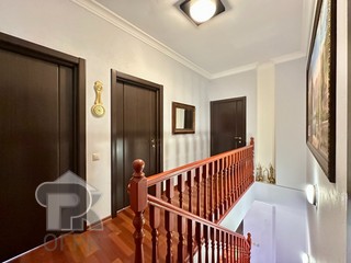 Купить 4-комнатную квартиру, №387992