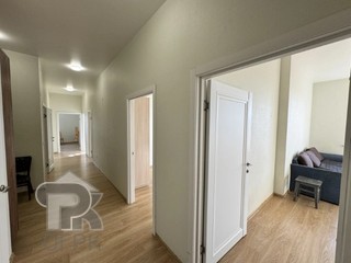 Купить 4-комнатную квартиру, №386747