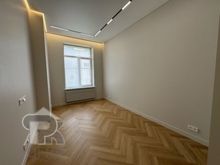 Купить 3-комнатную квартиру, №390654