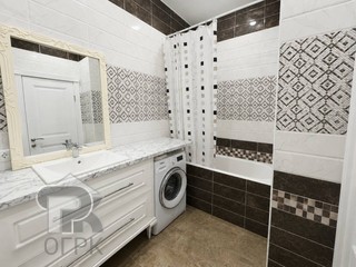Купить 4-комнатную квартиру, №390549