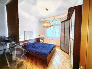 Купить 4-комнатную квартиру, №386857