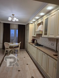 Купить 4-комнатную квартиру, №388079