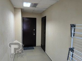 Купить 4-комнатную квартиру, №384513