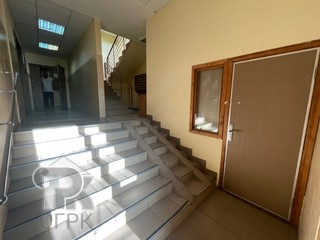 Купить 4-комнатную квартиру, №384642